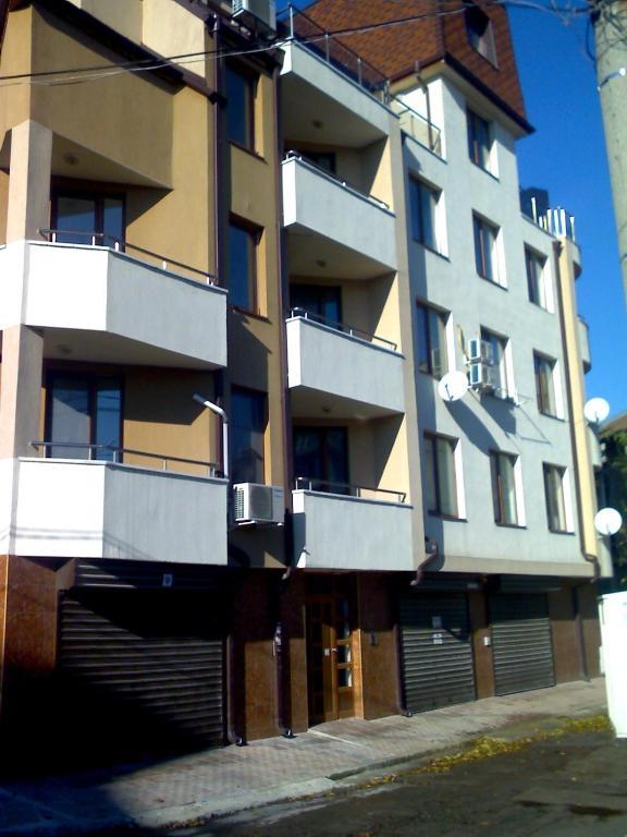 Самостоятелни Стаи и Апартаменти Аспарухов Варна Екстериор снимка